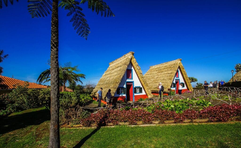 Voyage à Madère : maisons traditionnelles de Santana Akaoka