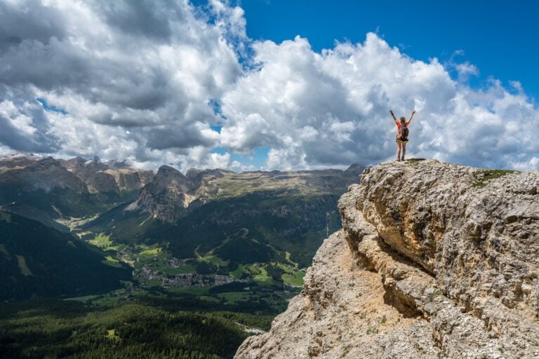 Trek au Cap-Vert à Santo Antão : vue sur la vallée montagneuse Akaoka