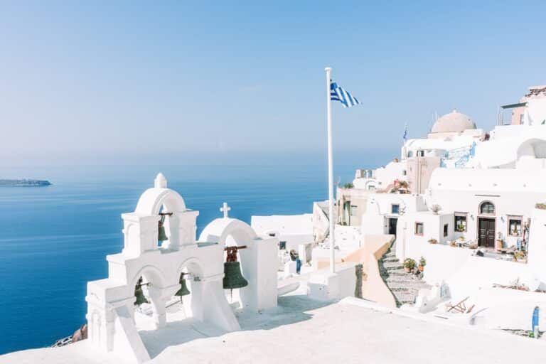 Voyage aux Cycaldes visiter Santorin Akaoka