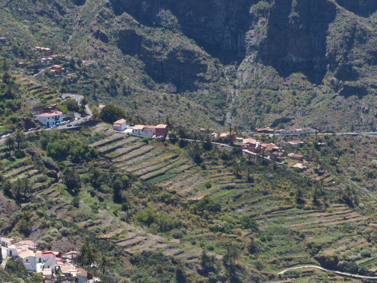 Voyage au Cap-Vert : découverte du village de Masca et ses plantations Akaoka