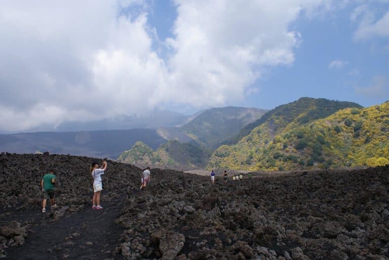 Randonnée Italie Sicile en famille sur les volcans Akaoka