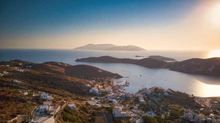 Voyage Cyclade visiter l'île Andros Akaoka