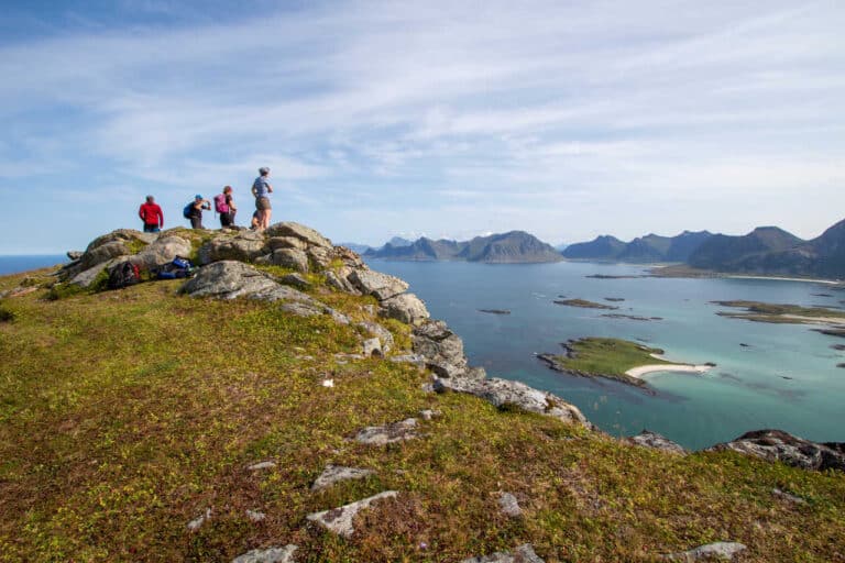 Rando d'Oslo a Bergen : les vue des fjords regardées par les randonneurs