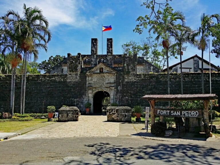 Voyage aux Philippines visite du Fort San Pedro à Cebu Akaoka