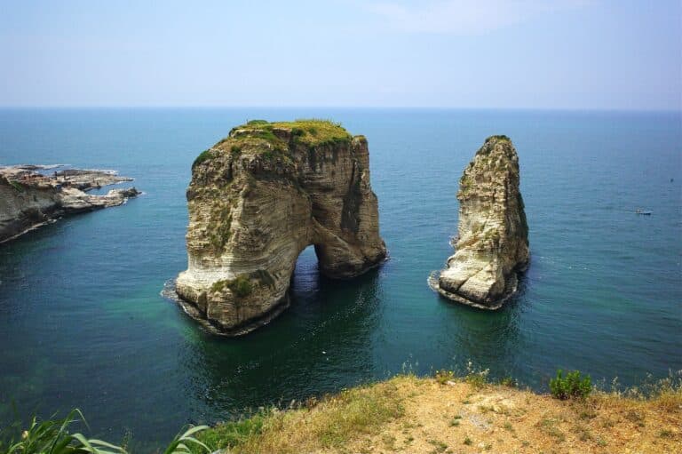 Randonnée Liban rocher d'El Rawché Akaoka