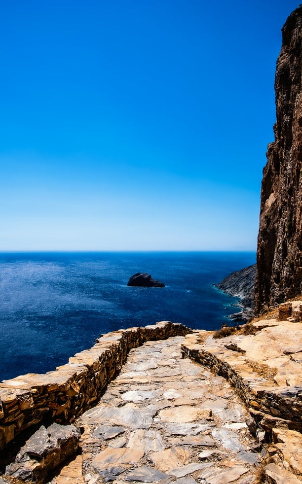 Voyage Cyclades plage à Amorgos Akaoka