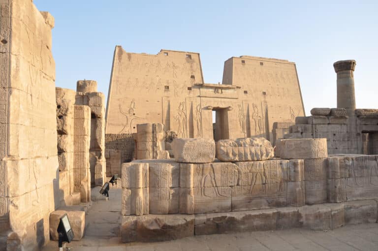 Voyage Egypte temple Louxor Akaoka