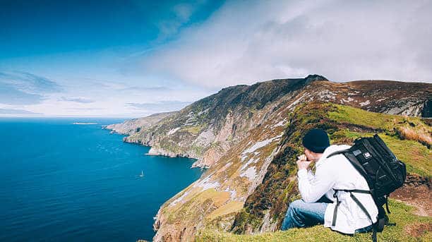 Trek Cork : Randonneur sur la falaise de Cork