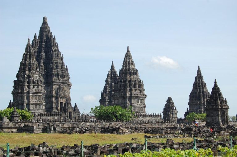 Voyage en Indonésie : visite du temple candi de Prambanan Akaoka