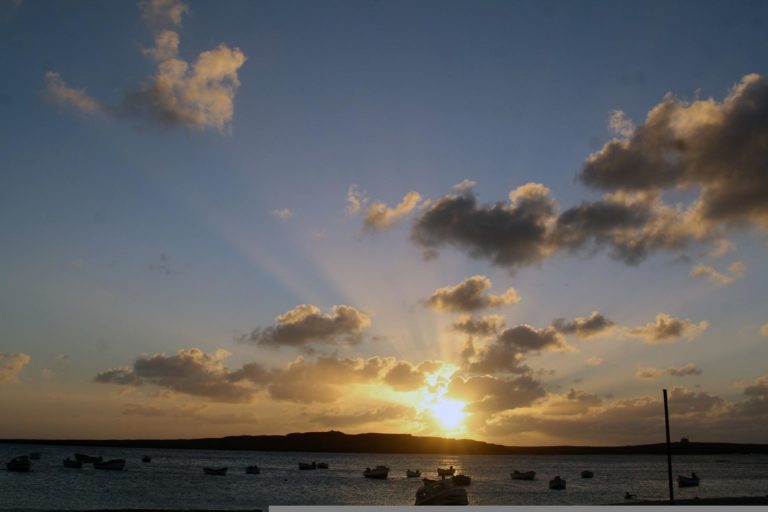 Voyage au Cap vert coucher de soleil sur la plage Akaoka