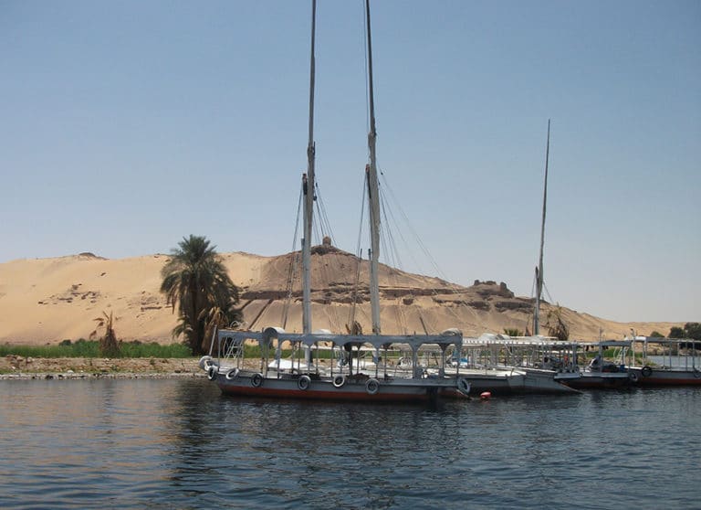 Raid Egypte en 4x4 croisière sur le lac Nasser Akaoka