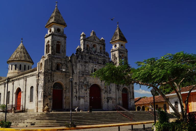 Voyage au Nicaragua : visite de la cathédrale Managua Akaoka